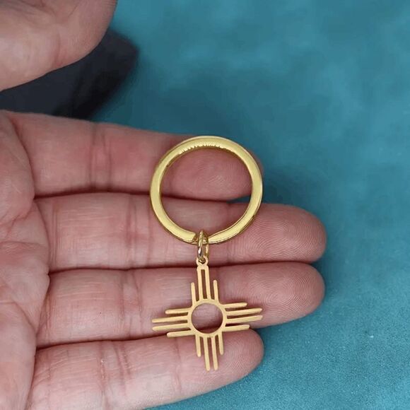 Zia Symbol Gold Keyring Keychain - Picture 1 of 4